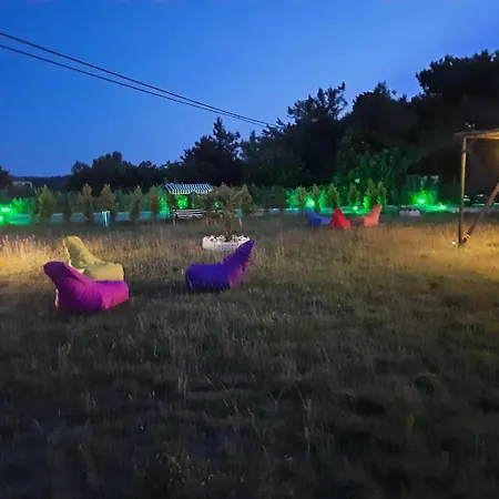 Bozcaada Yesilyol Tasev Pansiyon