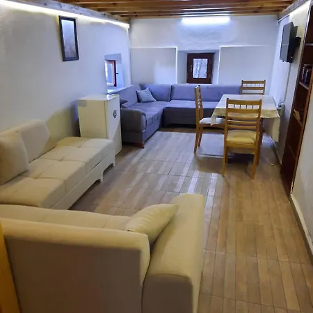 Pansiyon Bozcaada Yesilyol Tasev Çanakkale